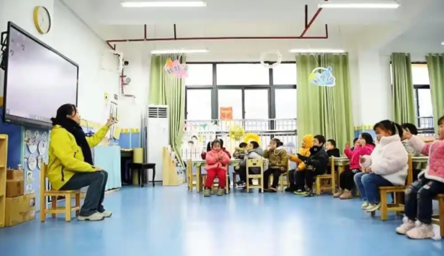以资源供应和师资建造为双引擎为