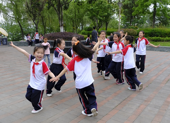 小学生所受到的科学教育一定是也