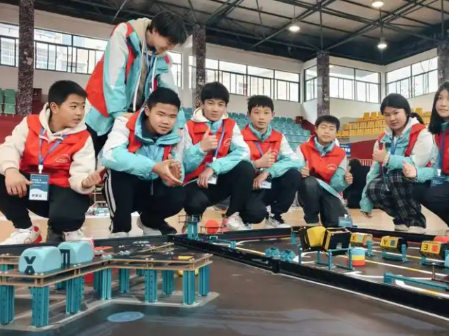 教师们焕宣布如此的热情和创造力