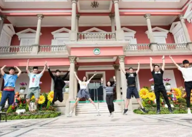 各地各高校加大方针挖潜力度积极