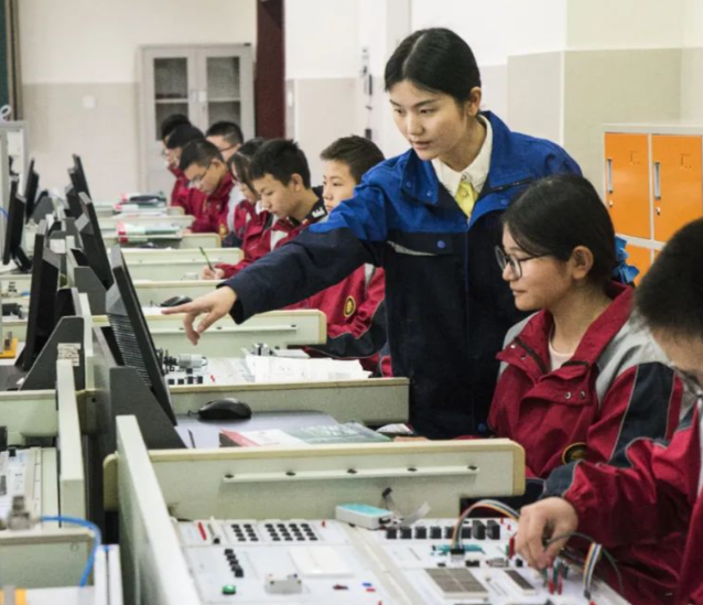 关键技能打破研究成果融入课程教