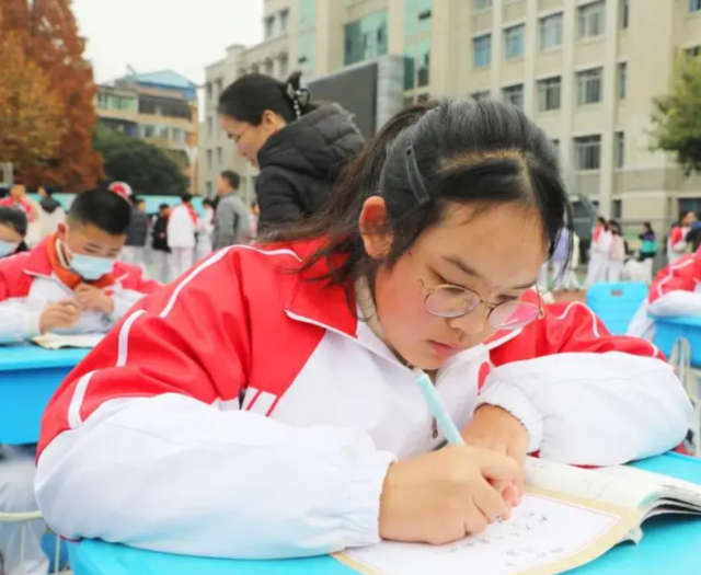 经过将大赛理念融入生计教育教育