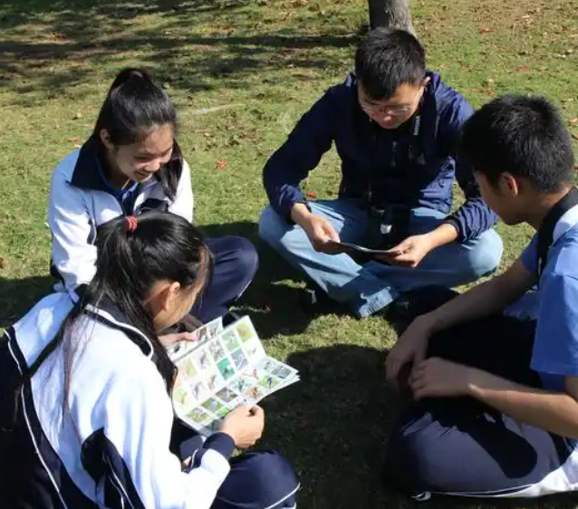 让运动歌声艺术充满校园极大地缓