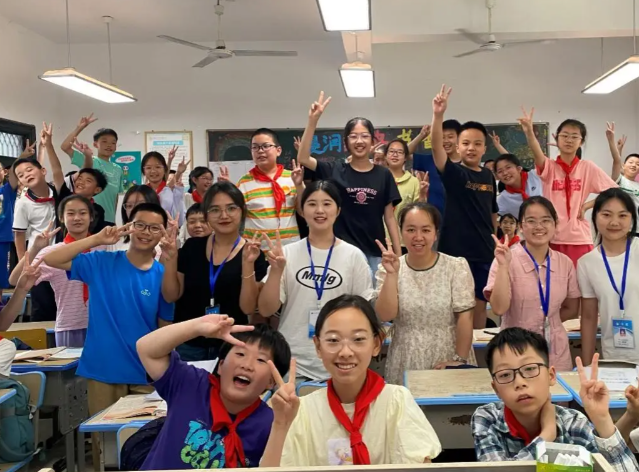 高校留言板上兴起的跨龄沟通热潮