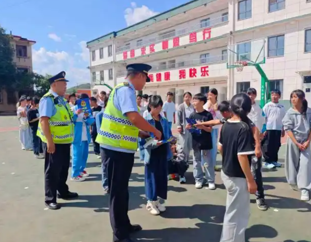 网约车无证运营等违法违规行为坚